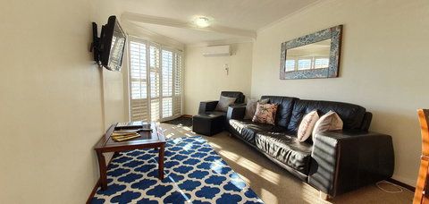 Scarborough Beach Front Resort - Shell Ten - Newcastle Accommodation 5