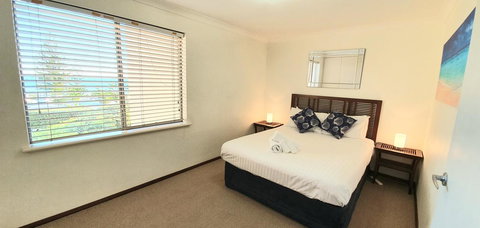 Scarborough Beach Front Resort - Shell Ten - Newcastle Accommodation 3