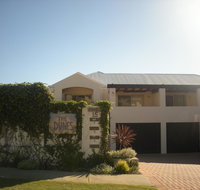 Dunes Scarborough Beach - Newcastle Accommodation
