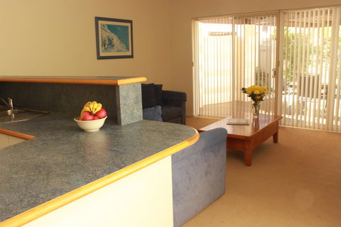 Dunes Scarborough Beach - Newcastle Accommodation 3