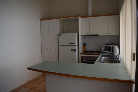 Dunes Scarborough Beach - Newcastle Accommodation 4