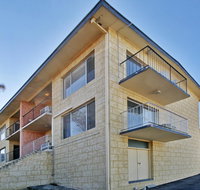 Eagles Nest Holiday - Newcastle Accommodation