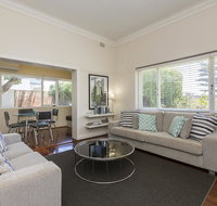 Cottesloe Bel-Air Apartment - Newcastle Accommodation