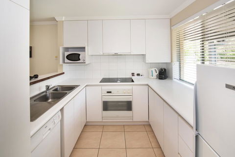 Bayshore Beachside Resort - Newcastle Accommodation 30