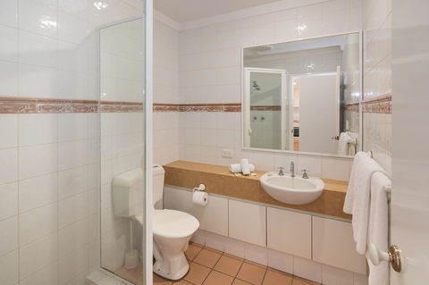 Bayshore Beachside Resort - Newcastle Accommodation 44