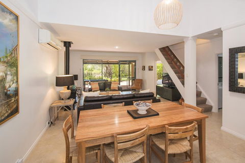 Bayshore Beachside Resort - Newcastle Accommodation 11