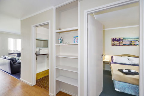 West Beach Lagoon 202 - Quiet & Ground Floor! - Newcastle Accommodation 10