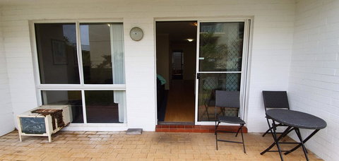 West Beach Lagoon 202 - Quiet & Ground Floor! - Newcastle Accommodation 2