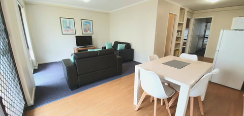 West Beach Lagoon 202 - Quiet & Ground Floor! - Newcastle Accommodation 7