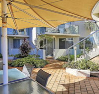 Beachfront  Scarbs - Newcastle Accommodation