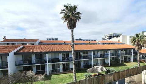 West Beach Lagoon 218 - Outstanding Value! - Newcastle Accommodation 15