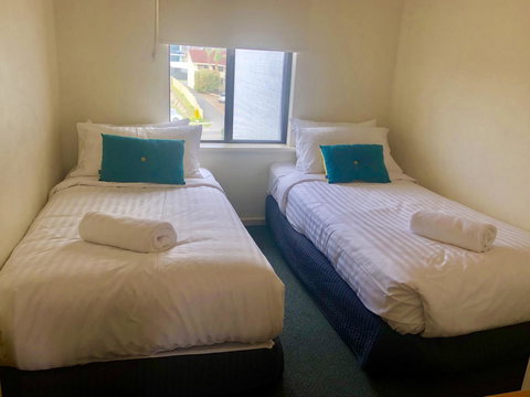 West Beach Lagoon 114 â€“ Ocean Views - Newcastle Accommodation 7