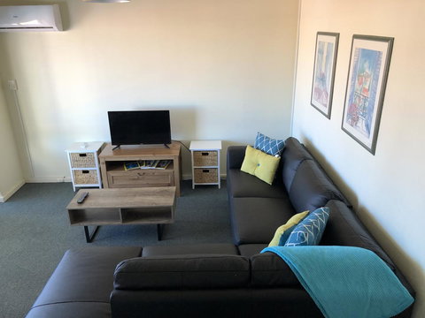 West Beach Lagoon 114 â€“ Ocean Views - Newcastle Accommodation 2