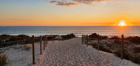 West Beach Lagoon 208 â€“ Great Value! - Newcastle Accommodation 26