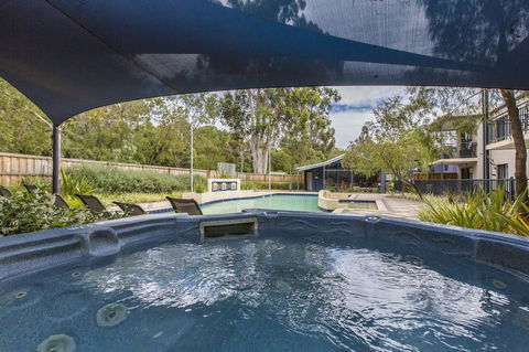 Leeuwin Apartments - New Castle Tourism 3