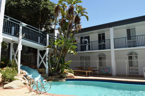 West Beach Lagoon 107 - Great Value - Newcastle Accommodation 12