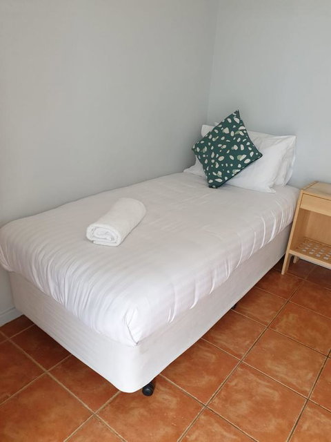West Beach Lagoon 204 â€“ Ground Floor - Newcastle Accommodation 4