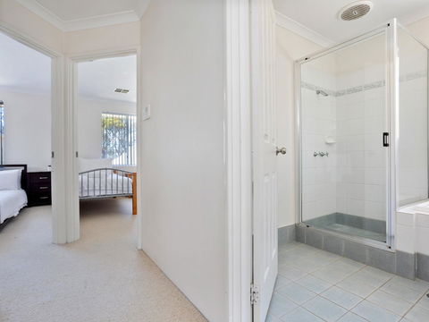 Cooper Street - Newcastle Accommodation 17