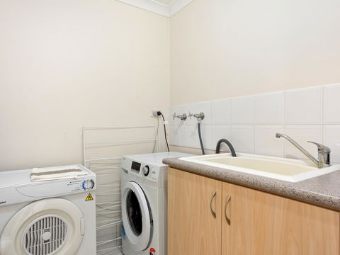 Cooper Street - Newcastle Accommodation 36