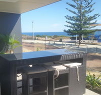 Mandurah beach front apartment - Newcastle Accommodation