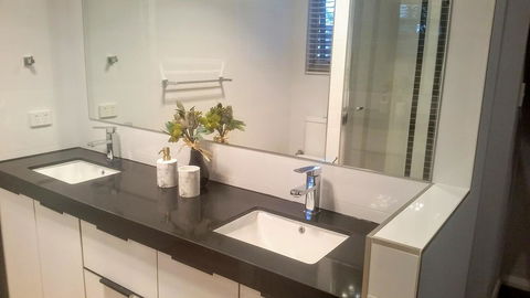Mandurah Beach Front Apartment - Newcastle Accommodation 20