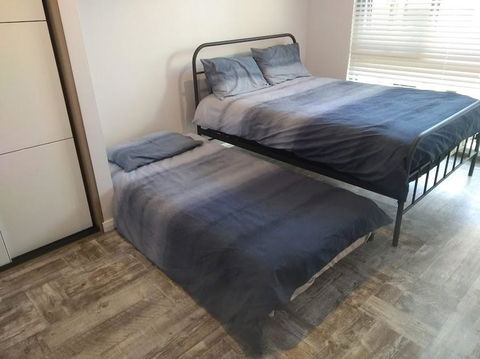 Mandurah Beach Front Apartment - Newcastle Accommodation 16