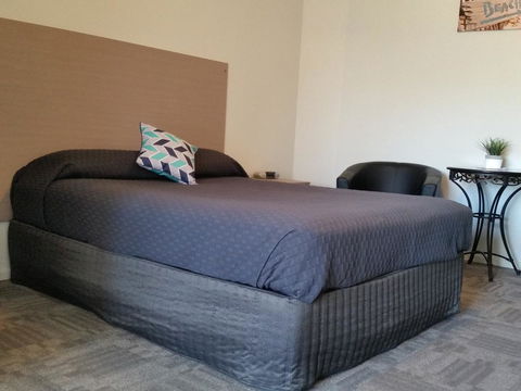 Mandurah Foreshore Motel - New Castle Tourism 2