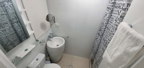 West Beach Lagoon 211 â€“ Great Views - Newcastle Accommodation 11