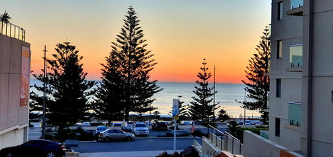 West Beach Lagoon 211 â€“ Great Views - Newcastle Accommodation 16