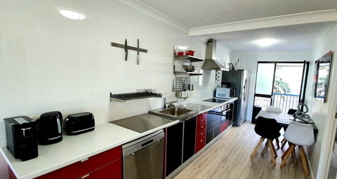 West Beach Lagoon 211 â€“ Great Views - Newcastle Accommodation 3