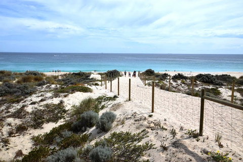 West Beach Lagoon 211 â€“ Great Views - Newcastle Accommodation 33