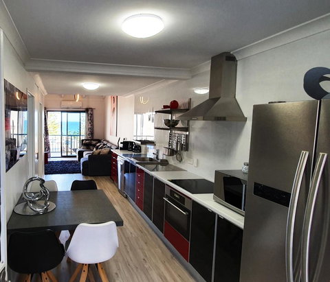 West Beach Lagoon 211 â€“ Great Views - Newcastle Accommodation 2