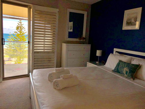 The White Pearl Penthouse - Newcastle Accommodation 7