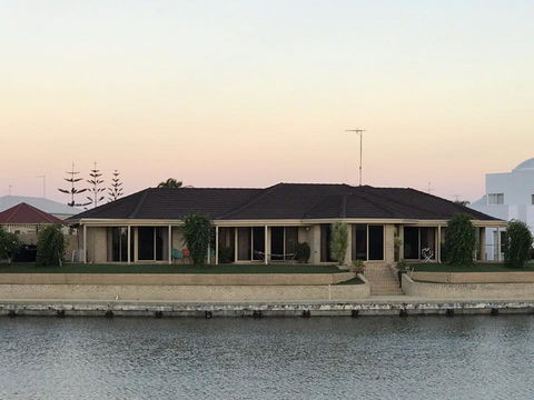 LA ANCHOR ON THE CANALS (MANDURAH) - Newcastle Accommodation 16