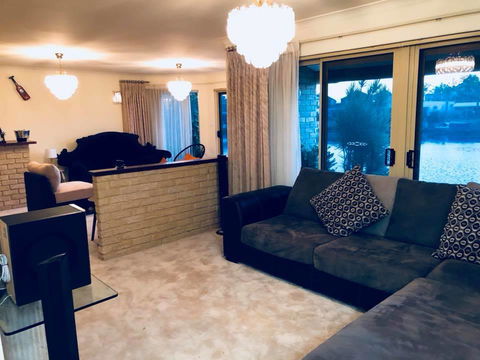 LA ANCHOR ON THE CANALS (MANDURAH) - Newcastle Accommodation 7