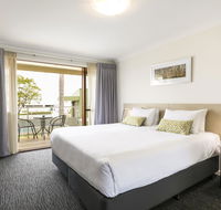 Nightcap at the Ship Inn - New Castle Tourism