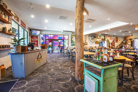 Nightcap At Wanneroo Tavern - New Castle Tourism 9