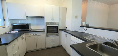 Sandcastles At The Beach Outstanding Location! - Newcastle Accommodation 10