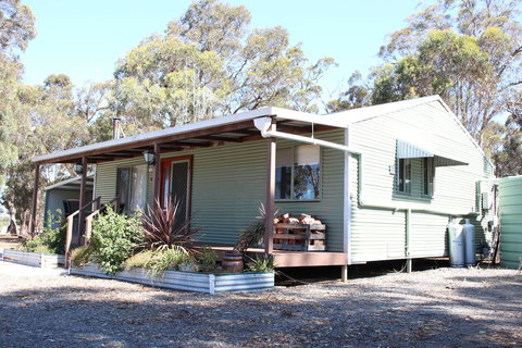 Kendenup Cottages And Lodge - Newcastle Accommodation 30