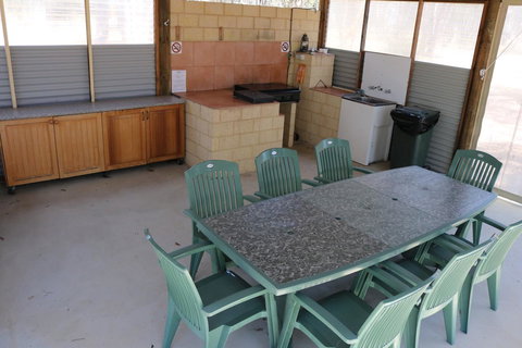 Kendenup Cottages And Lodge - Newcastle Accommodation 21