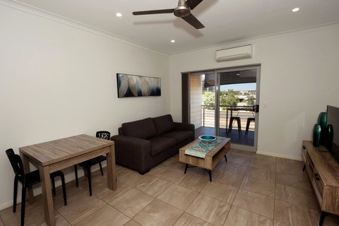 Latitude20 Searipple Rd - Newcastle Accommodation 6