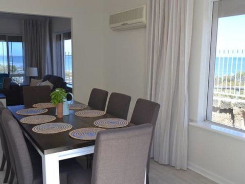 Caravel Beach House Mandurah - New Castle Tourism 31