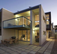 Alouarn Apartments - Newcastle Accommodation