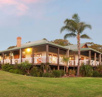 The Farmhouse - Newcastle Accommodation