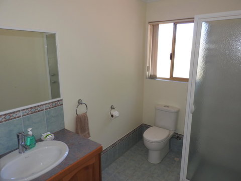 The Royal Dolphin Bed & Breakfast Safety Bay - Newcastle Accommodation 8