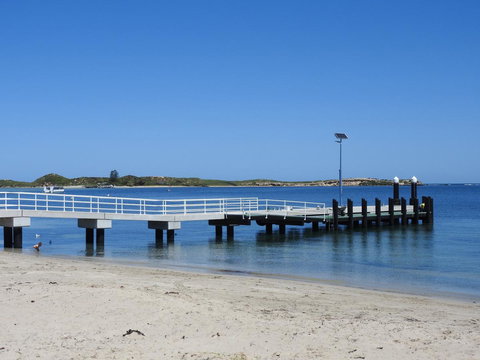 The Royal Dolphin Bed & Breakfast Safety Bay - Newcastle Accommodation 11
