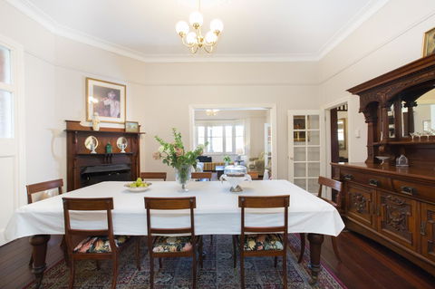 Historic Oakhill House Entire Estate - Newcastle Accommodation 14