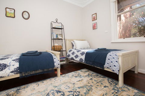 Historic Oakhill House Entire Estate - Newcastle Accommodation 10