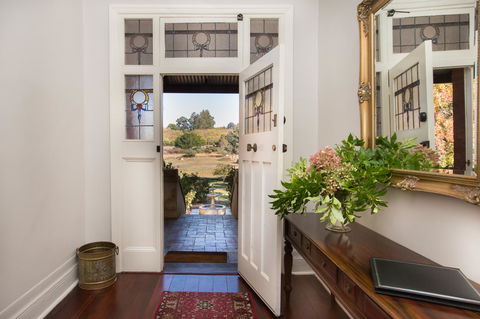 Historic Oakhill House Entire Estate - Newcastle Accommodation 3