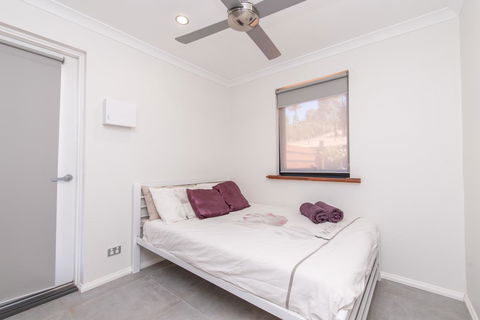 'Bindoon Valley Escape' Cottage - New Castle Tourism 4